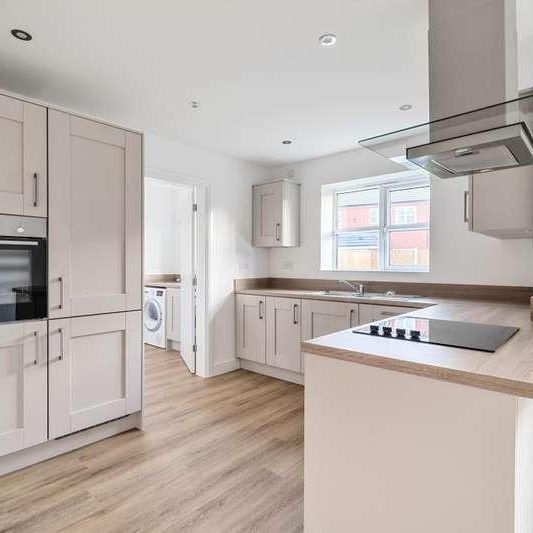 Taylor Lane, Preston, PR4 - Photo 1