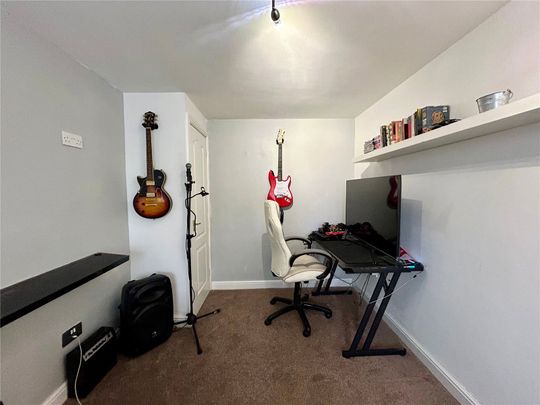 Tippet Close, 1, Blackburn, BB2 3WX, Lancashire - Photo 1