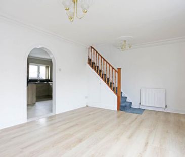 3 bedroom semi-detached house to rent - Photo 2
