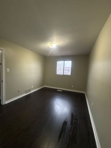 For Lease - 199 Baronwood Court Unit# 199, Brampton, Ontario - Photo 4