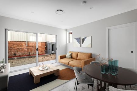 THREE BEDROOM TOWNHOUSE - Photo 2