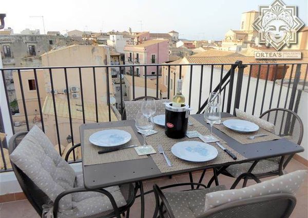 Appartamento con terrazzi