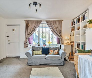 Court Farm Gardens, Manor Green Road, Epsom, Surrey, KT19 8SL - Photo 3