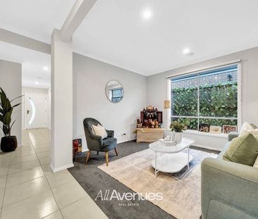 Cranbourne East - Photo 3