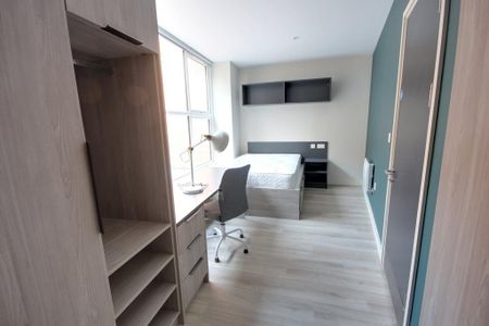6 bedroom house to rent - Photo 3