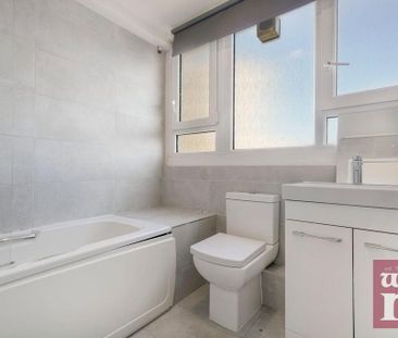 3 bedroom flat to rent - Photo 5