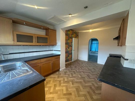 3 bedroom end of terrace house to rent - Photo 1