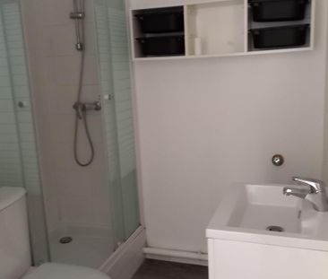 Location Appartement 2 pièces 36m² BORDEAUX 33000 - Photo 2