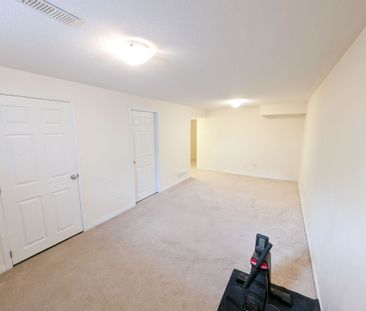 For Lease - 113 Lochnaw Private, Barrhaven, Ontario - Photo 2