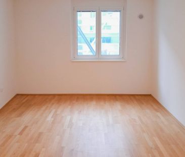 2 Zimmer mit Balkon im 1. Obergeschoss - Photo 2
