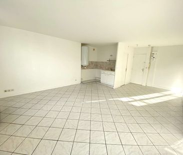 Location Appartement 1 pièce 31m² - Photo 1