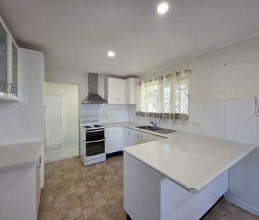 3-BEDROOM HOME IN CABOOLTURE - Photo 4