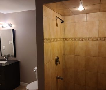 For Lease - 11 Heathbrook Avenue, Brampton, Ontario - Photo 4