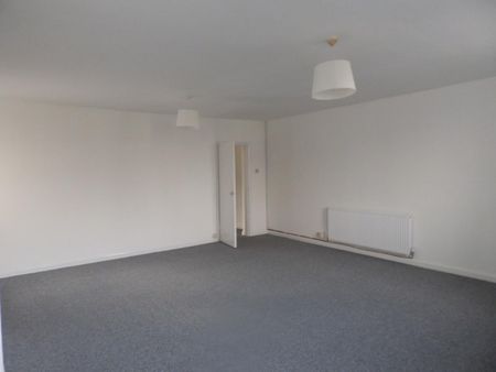 2 bedroom Flat To Let Total Size: 1034 SQ FT - Photo 3