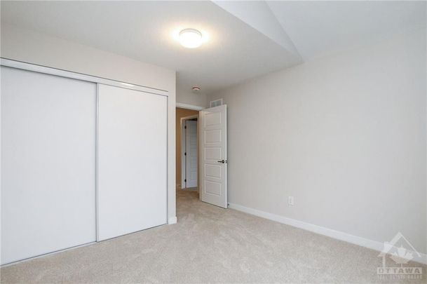 For Lease - 71 KINDRED Row, Stittsville - Munster - Richmond, Ontario - Photo 1