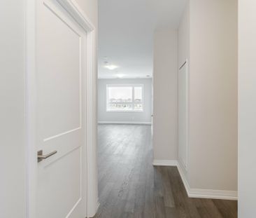 For Lease - 3265 Carding Mill Trail Unit# 204, Oakville, Ontario - Photo 2