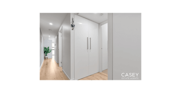 Experience the Ultimate Waterfront Lifestyle - Photo 1