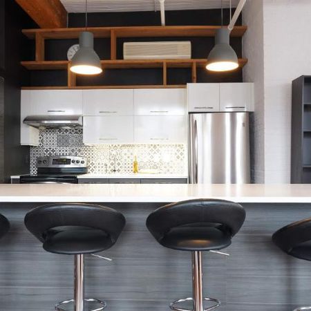 1 CH - 1 SDB - Montréal - $3,200 /mo - Photo 3