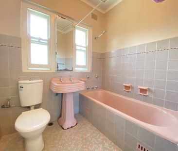 2 BEDROOM FLAT - Photo 4
