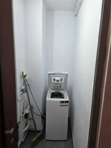 Inchiriez apartament 2 camere, mutat imediat - zona Simion Barnutiu Timisoara - Fotografie 4