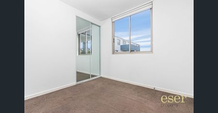 PERFECT LOCATION! - Photo 5