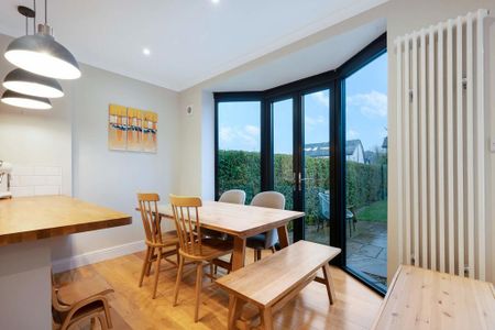 4 bedroom semi-detached house to rent - Photo 5