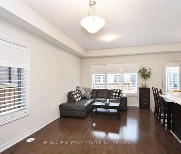 For Lease - 390 Wheat Boom Drive, Oakville, Ontario - Photo 3