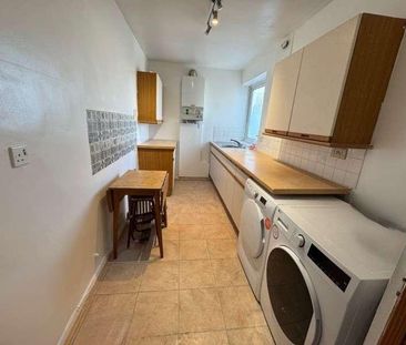 Woodside Park Road, North Finchley, N12 - Photo 5