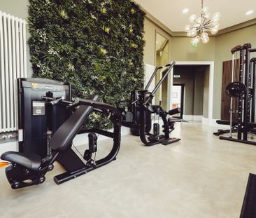 Walton House - Photo 1