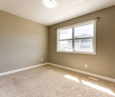 1111 Kolynchuk Link - 3 Bedroom Townhouse - Photo 3