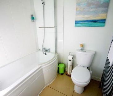 13 Ballygowan Road, Belfast, BT5 7LH - Photo 2