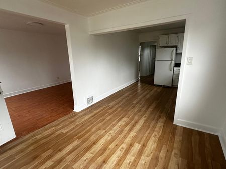 For Lease - 33 Jeavons Avenue Unit# Entire House, Toronto, Ontario - Photo 2