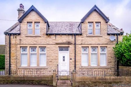 3 bedroom property to rent in Holmfirth - Photo 2