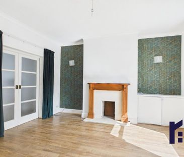 3 bedroom end of terrace house to rent - Photo 4