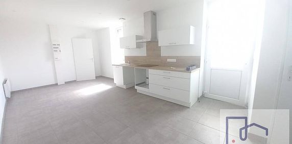 Location appartement t2 40 m² à Saint-Marcellin-en-Forez (42680) - Photo 2