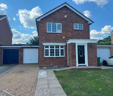 3 bed detached house to rent in Barry Walk, Peterborough, PE2 - Photo 5