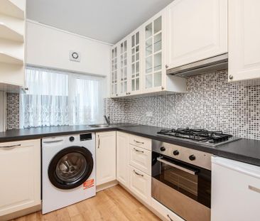 2 bedroom maisonette to rent - Photo 2