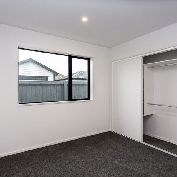 Brand New Spacious 2 Bedroom Townhouse! - Photo 1