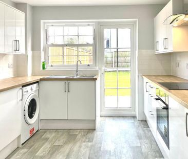 3 bedroom detached house to rent - Photo 3