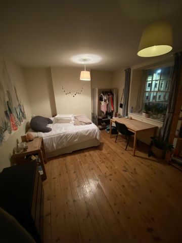 4 Bed End Terrace, York Place, BS1 - Photo 5