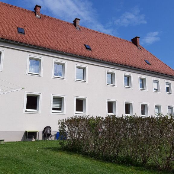 Dein Platz zwischen Stadt & Natur – helle 2-Zimmer-Wohnung in Steyr-Münichholz mit durchdachtem Grundriss, gemütlicher Wohnatmosphäre und perfekter Anbindung für entspanntes Wohnen! - Foto 1