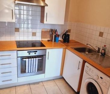 2 bedroom flat to rent - Photo 6