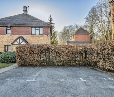 Dairymans Walk, Guildford - 1 bedroomProperty for lettings - Seymours - Photo 2