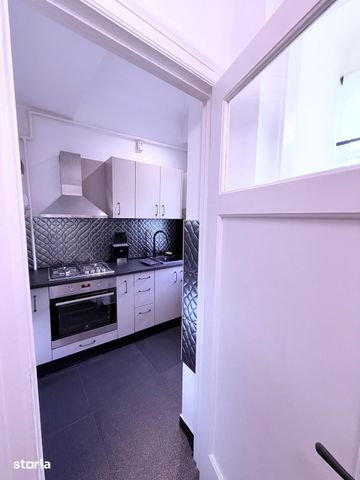 Apartament 3 camere Piata Romana/ Renovat / Centrala proprie/ Metrou - Photo 2