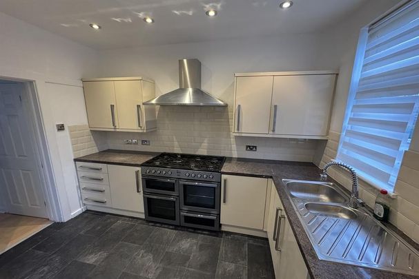 2 bedroom terraced house to rent - Photo 1