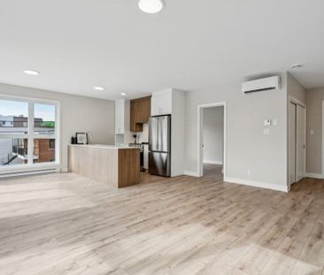 9510 Rue Notre-Dame E., app.205, H1L 3P3, Montréal - Photo 1