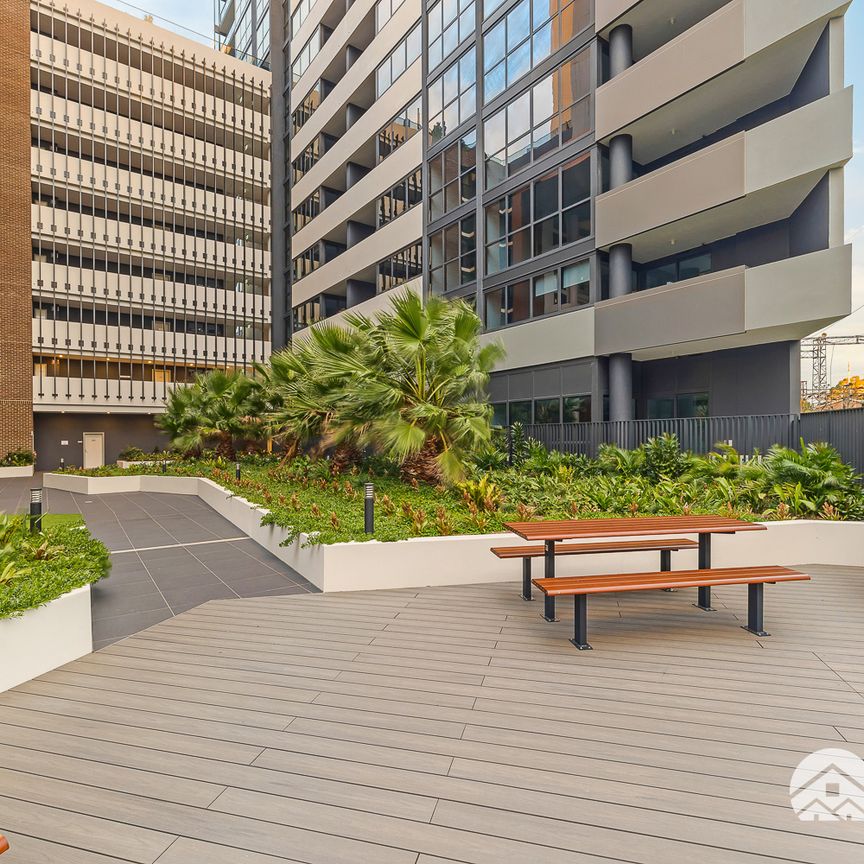 B24.03/9 Nipper Street HOMEBUSH - Photo 1