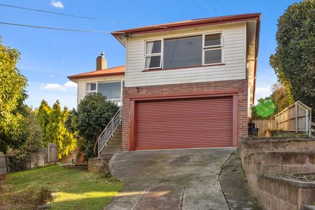 12 Cedar Street Lindisfarne TAS 7015 Australia - Photo 4