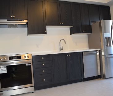 For Lease - 2958 Whites Road, Pickering, Ontario - Photo 6