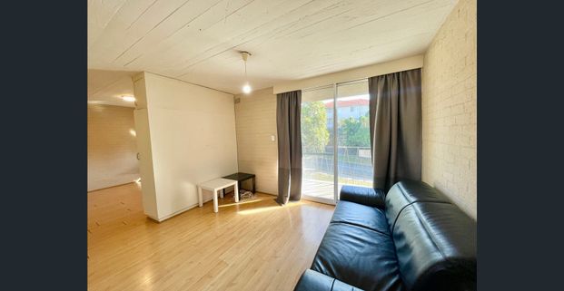 1x1 Semi Furnished Unit - Photo 1